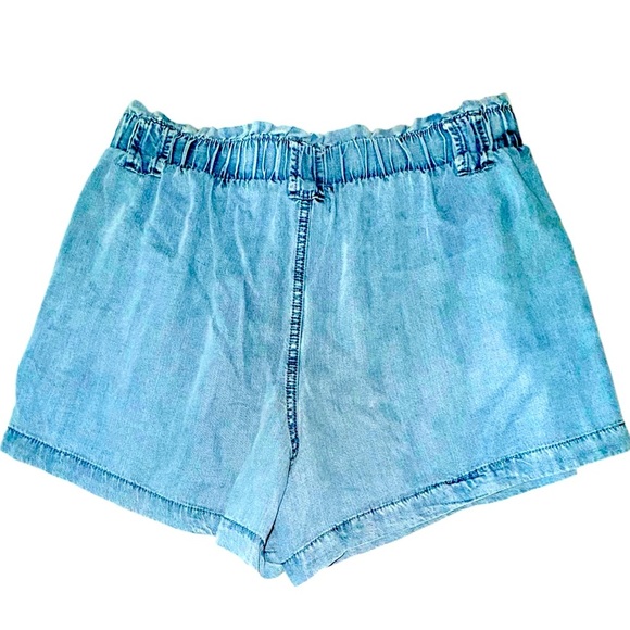 Time and Tru Size M (8-10) 100% Tencel Blue Utility Shorts w/Pockets Belt Loops - Picture 3 of 6